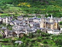 Visite de Conques, l'un des plus beaux villages de France en Aveyron